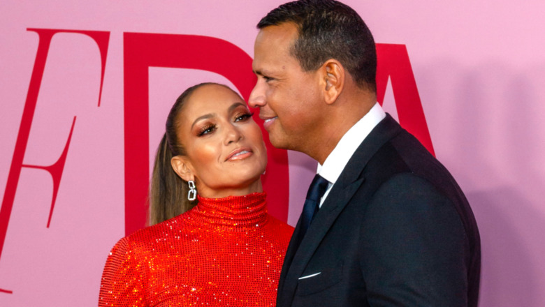 Jennifer Lopex et Alex Rodriguez sur un tapis rouge 