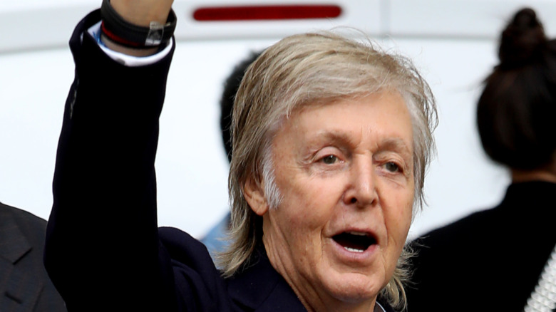 Paul McCartney souriant