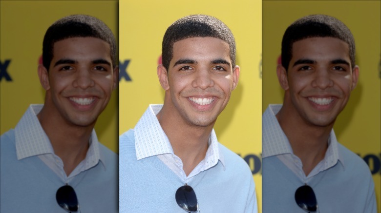 Drake souriant aux Teen Choice Awards 2005