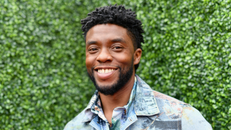 Chadwick Boseman souriant