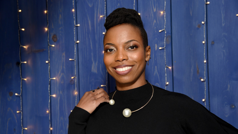 Sasheer Zamata souriant