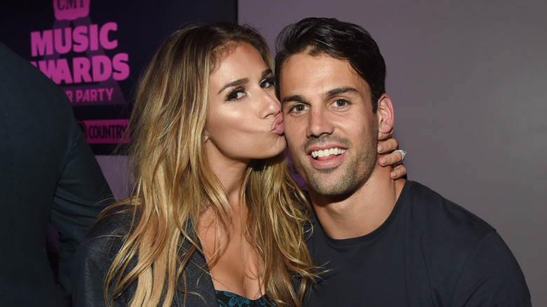 Jessie James Decker embrasse Eric Decker