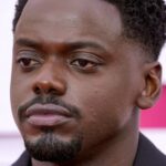 Pourquoi le discours des Oscars de Daniel Kaluuya a choqué sa mère