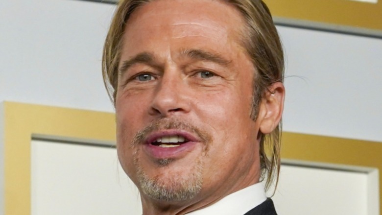 Un expert de la mode explique pourquoi le look Oscar de Brad Pitt l’a surprise