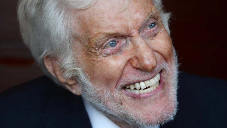 Valeur nette de Dick Van Dyke: combien vaut vraiment l’acteur?