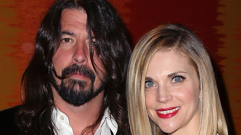 Dave Grohl et Jordyn Blum aux Emmys