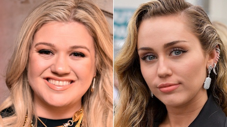 Miley Cyrus et Kelly Clarkson souriant