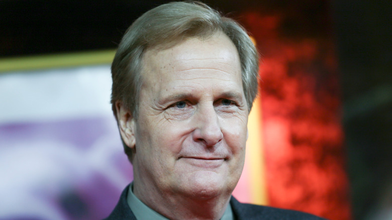 Jeff Daniels souriant