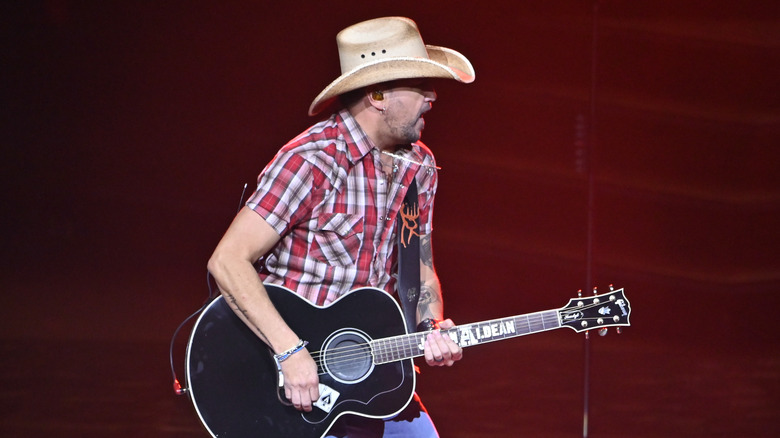 Jason Aldean se produit en 2019