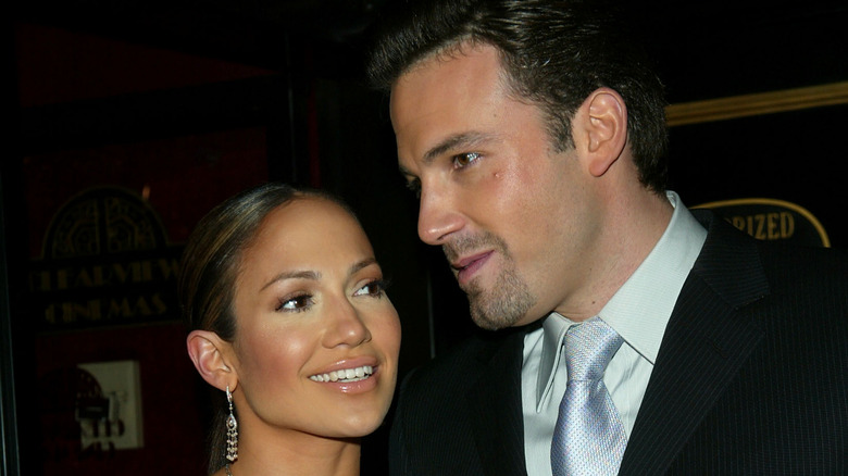 Jennifer Lopez et Ben Affleck en 2002