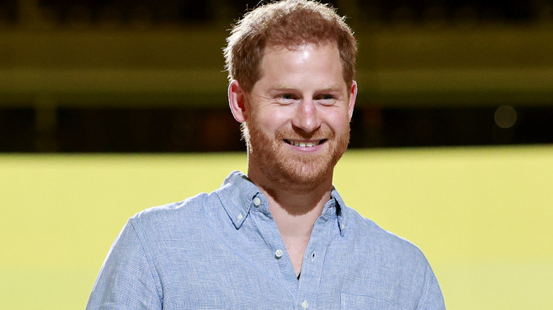 Chemise bleue Prince Harry