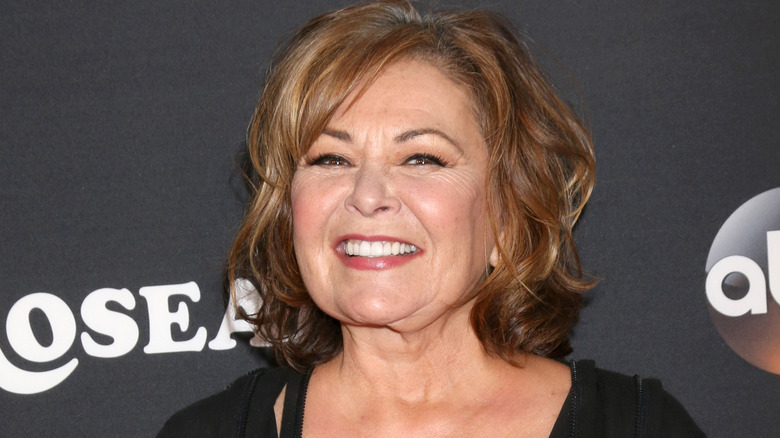 Roseanne Barr souriante 