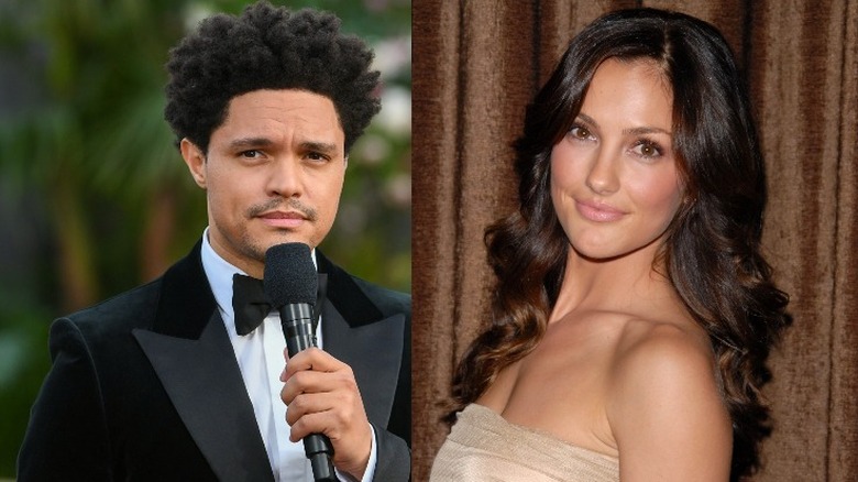 Trevor Noah s'exprimant à côté de la photo de Minka Kelly souriant