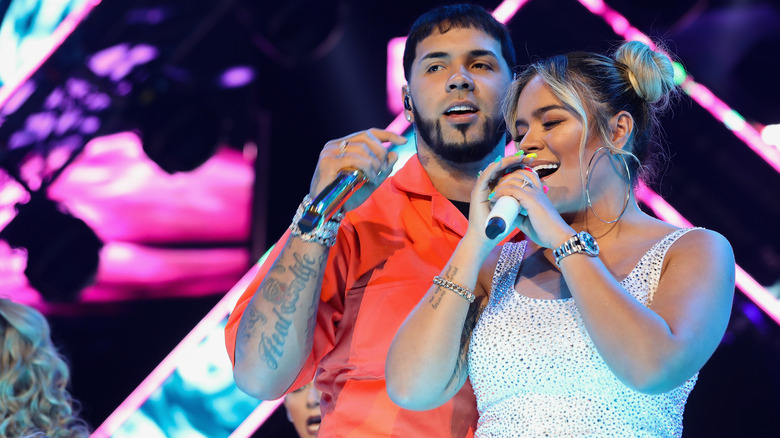 Karol G et Anuel AA sur scène