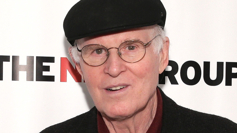 Charles Grodin souriant