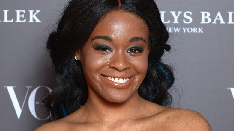 Azealia Banks souriant 