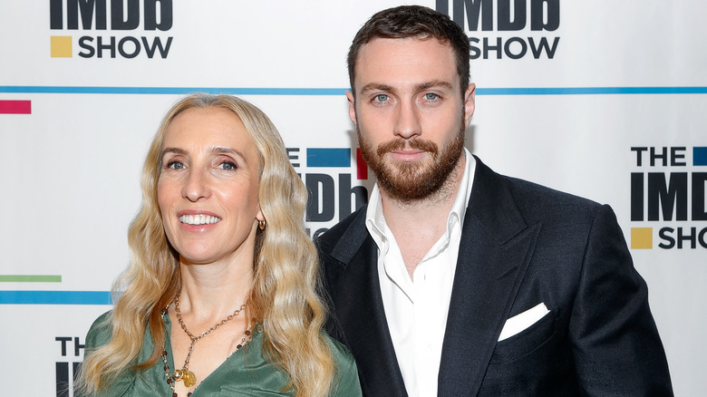 Sam et Aaron Taylor-Johnson souriant 