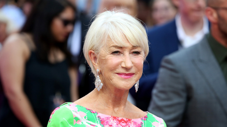 Helen Mirren assiste au "Fast & Furious: Hobbs & Shaw" en 2019