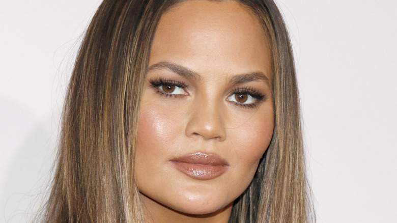 Chrissy Teigen aux AMA