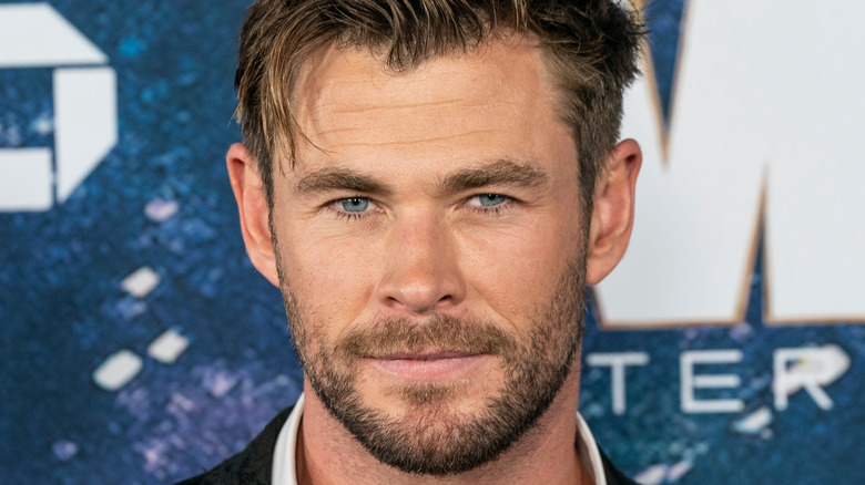 C’est pourquoi les fans de Chris Hemsworth se moquent de lui