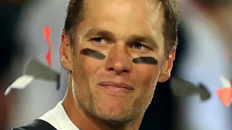 La nouvelle photo Twitter de Tom Brady fait parler les gens.  Voici pourquoi