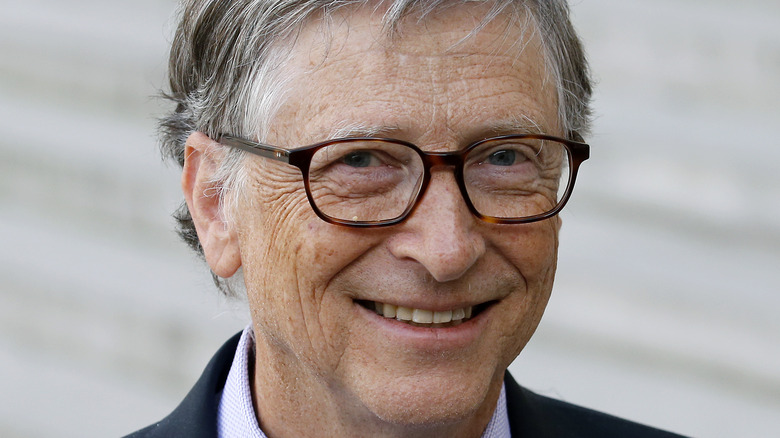 Où Bill Gates passe-t-il son temps loin des médias?