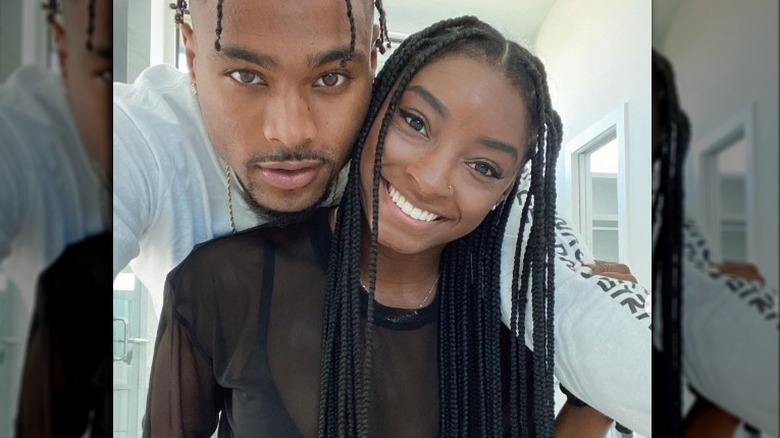 Joli selfie de Jonathan Owens et Simone Biles