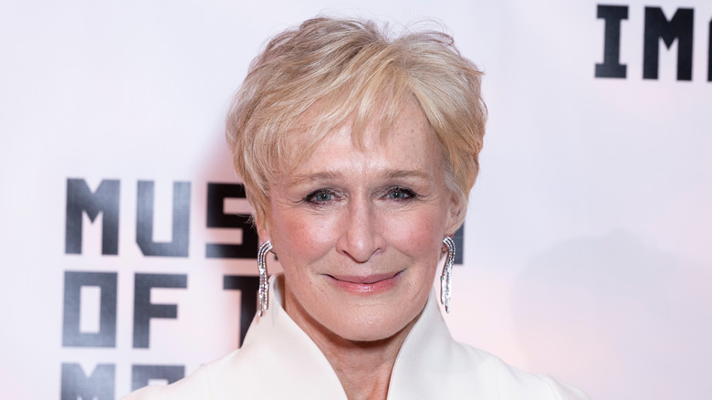 Glenn Close portant au Museum Moving Image Salute Gala en 2018