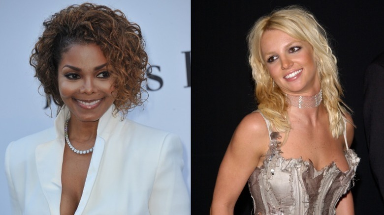 Janet Jackson et Britney Spears se sourient