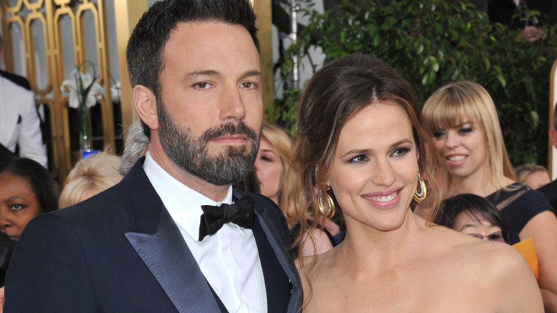 Ben Affleck et Jennifer Garner posant ensemble