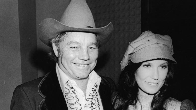 Oliver Lynn et Loretta Lynn en 1975