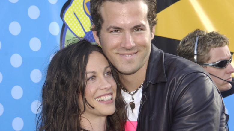 Alanis et Ryan Reynolds en 2002