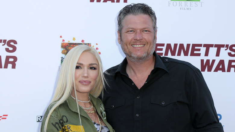 Gwen Stefani et Blake Shelton sur le tapis rouge