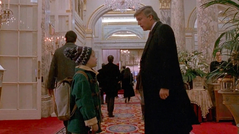 Macaulay Culkin et Donald Trump dans Home Alone 2