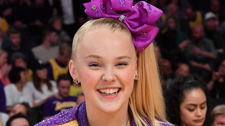 Jojo Siwa souriant