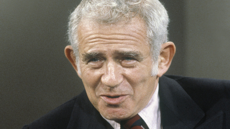 Norman Mailer s'exprimant