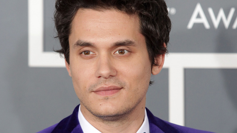 Gros plan de John Mayer