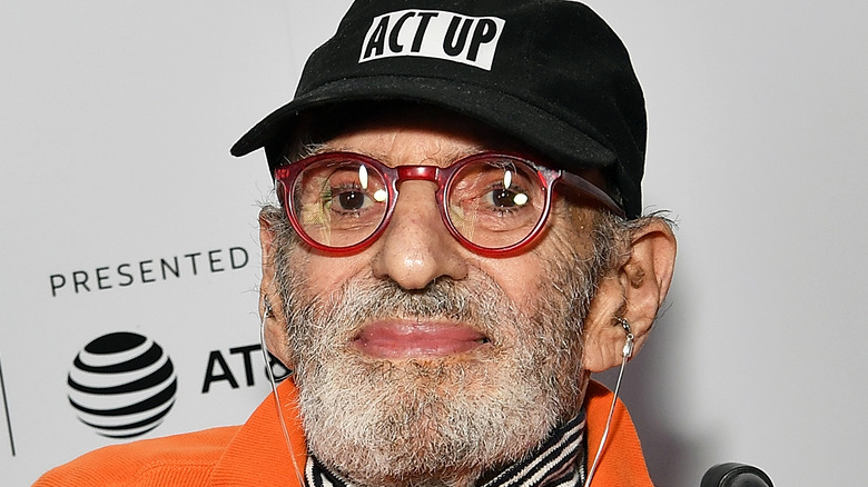 Larry Kramer sur tapis rouge