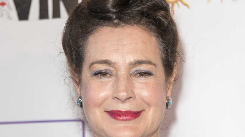 Sean Young souriant