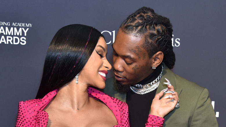 Cardi B et Offset souriantes