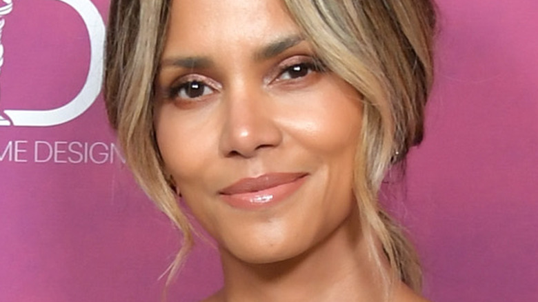 Ce que ressent Halle Berry à propos des rappeurs la laissant tomber dans les chansons