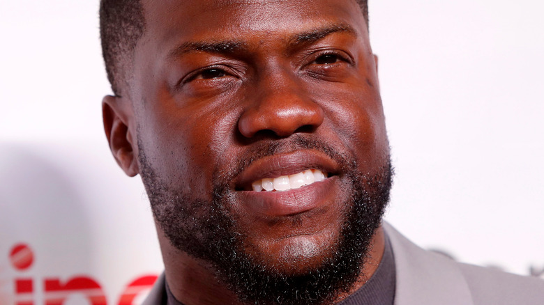 Kevin Hart claque les haineux dans Fiery Rant