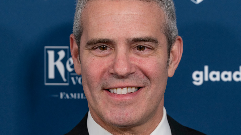 Pourquoi Andy Cohen s’est excusé auprès de Kris Jenner lors de la réunion de KUWTK