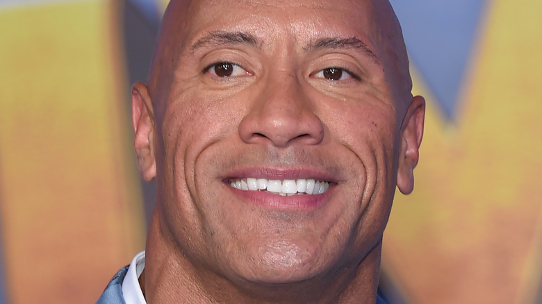 Pourquoi Dwayne Johnson vient de passer plus de 30 heures à se faire tatouer