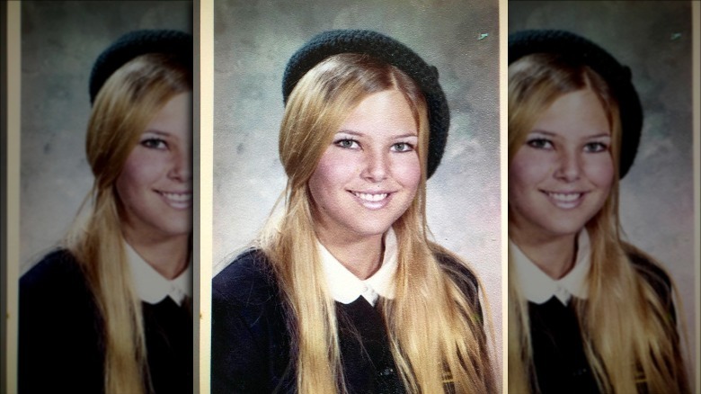 Christie Brinkley dans son uniforme scolaire en 9e année.