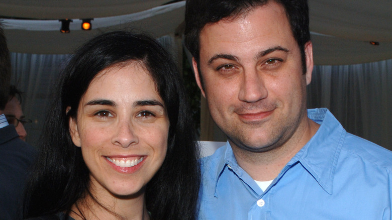 Sarah Silverman et Jimmy Kimmel souriant