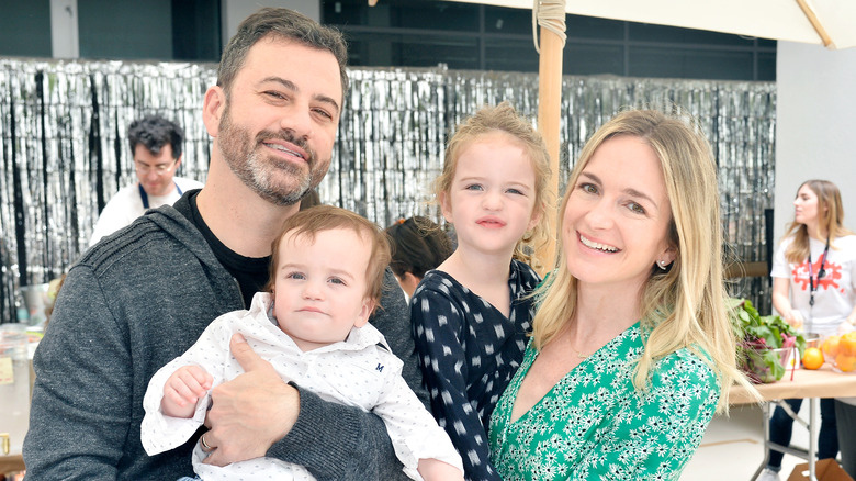 Jimmy Kimmel, Billy Kimmel, Jane Kimmel et Molly McNearney souriant