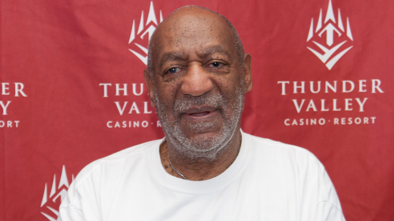 Bill Cosby pose pour des photos en 2014