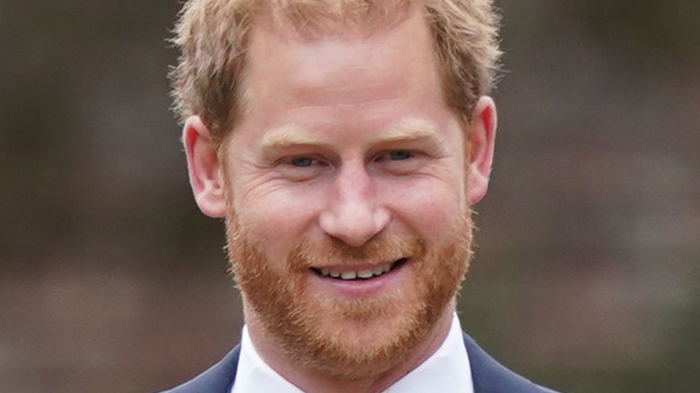 Le prince Harry a-t-il averti la reine Elizabeth de ses mémoires ?