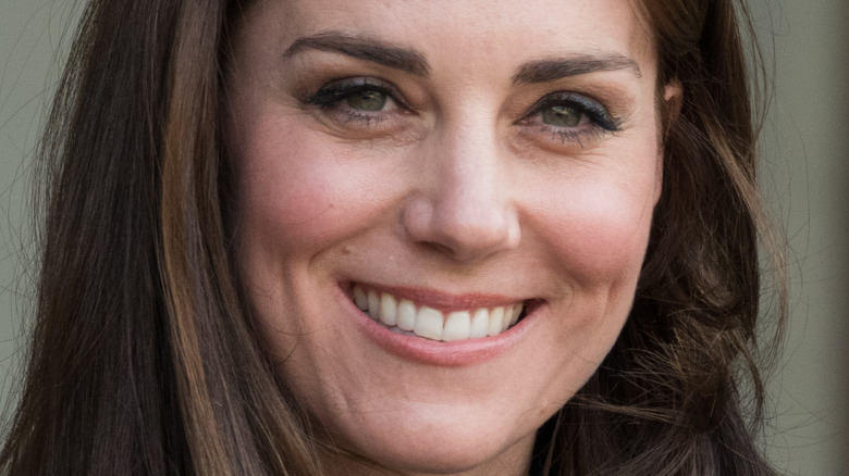 Quelle est la démarche parentale incontournable de Kate Middleton avec Prince George ?